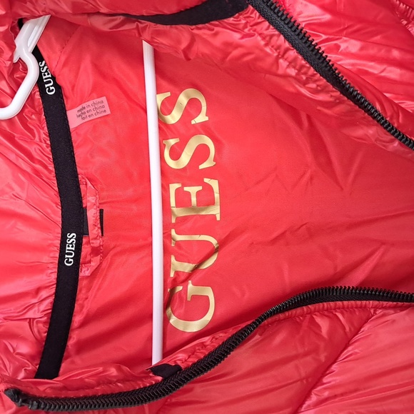 GUESS Beautiful Red Zip Up Puffer Jacket. Size Small NWT - Picture 9 of 13